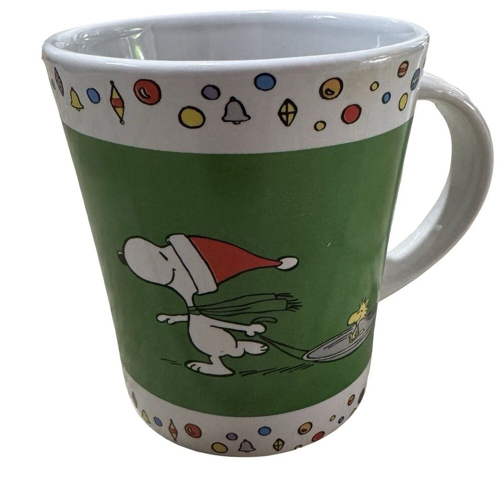 Peanuts Snoopy Christmas Lights Sledding  Large Coffee Cup Mug 21 oz Green